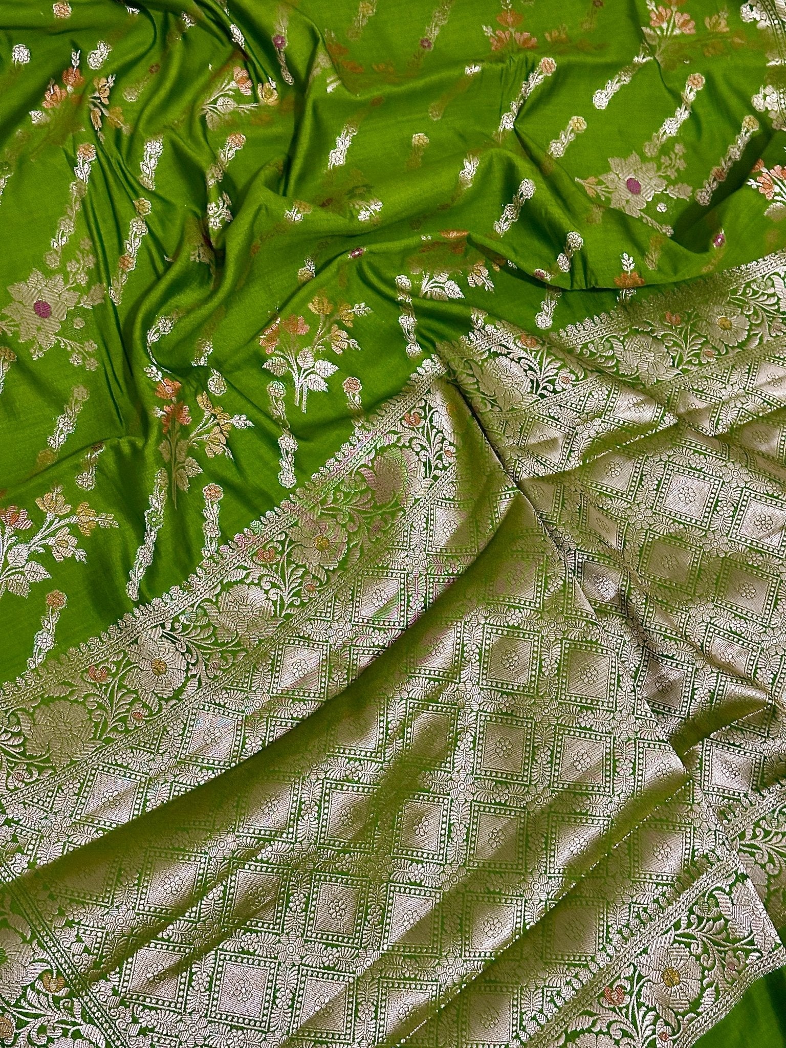 Green Pure Chiniya Katan Silk Banarasi Saree with Floral Meenakari Buti and Gold Zari Border - Katan Banaras