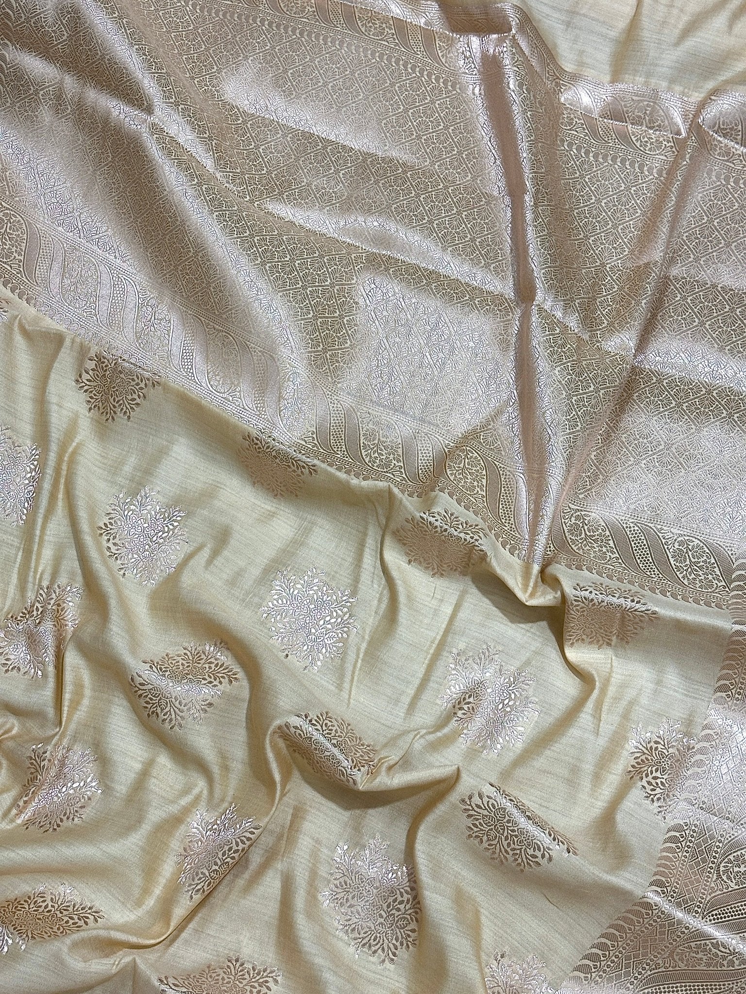 Ivory Beige Pure Chiniya Katan Silk Banarasi Saree with Silver Zari Buti and Woven Border - Katan Banaras