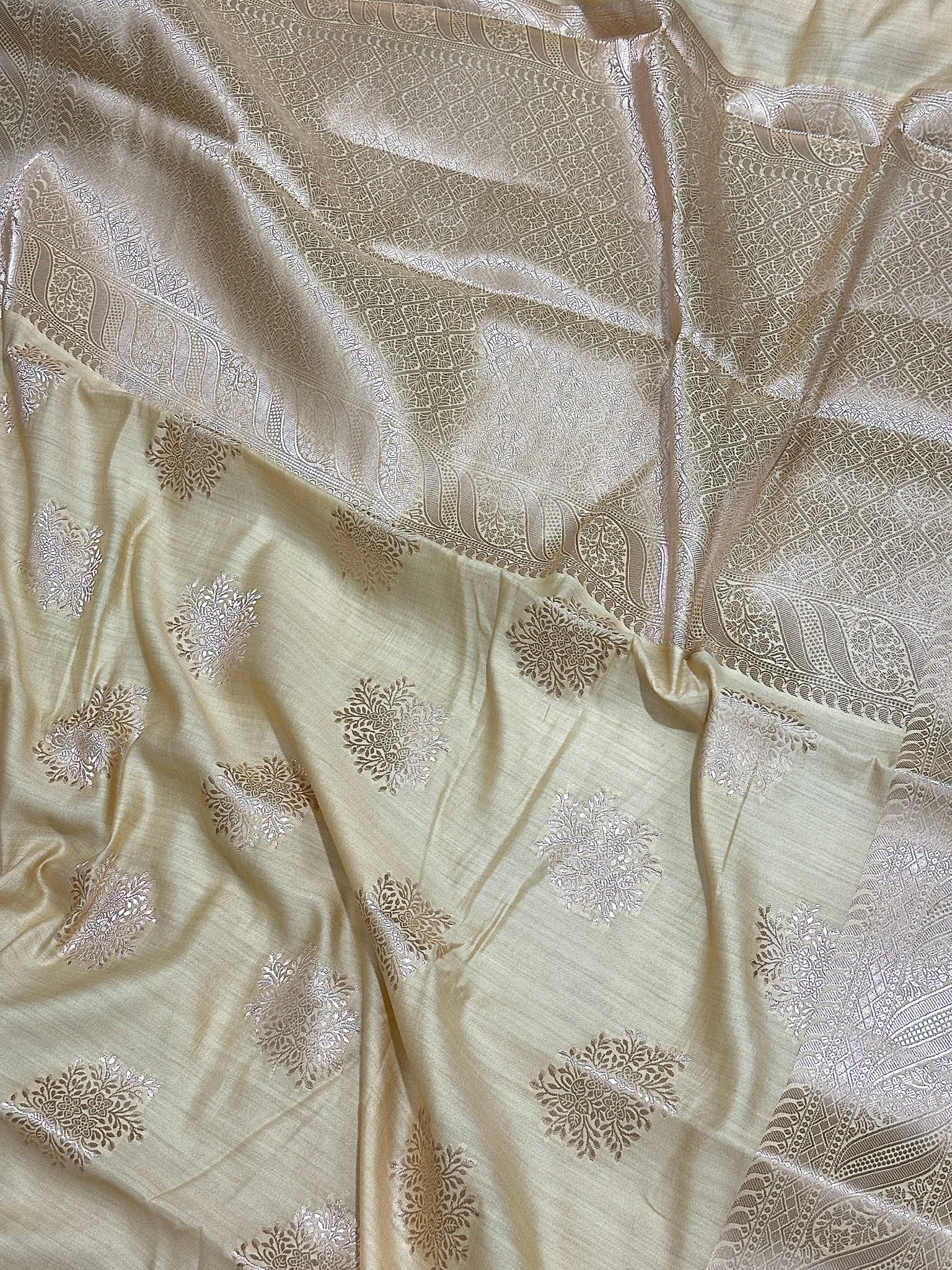 Ivory Beige Pure Chiniya Katan Silk Banarasi Saree with Silver Zari Buti and Woven Border - Katan Banaras