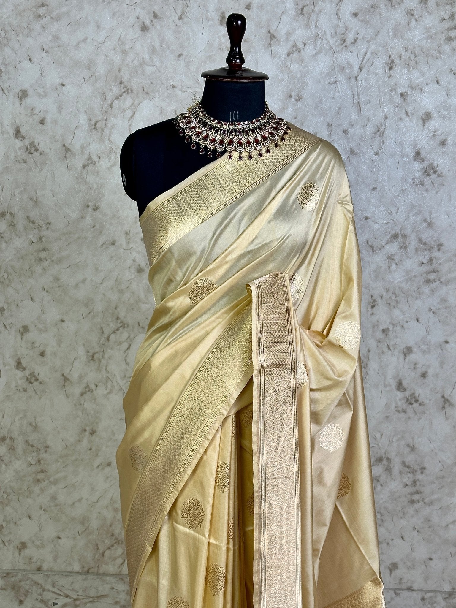 Ivory Beige Pure Katan Silk Banarasi Kadhwa Buta Handloom Ektara Weaved Saree with Pure Zari Border - Katan Banaras