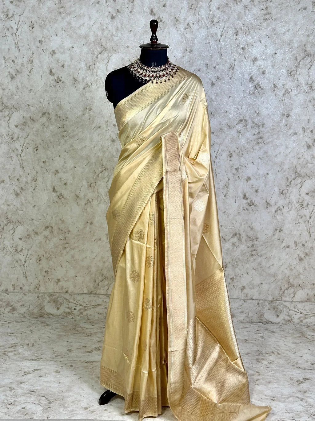Ivory Beige Pure Katan Silk Banarasi Kadhwa Buta Handloom Ektara Weaved Saree with Pure Zari Border - Katan Banaras