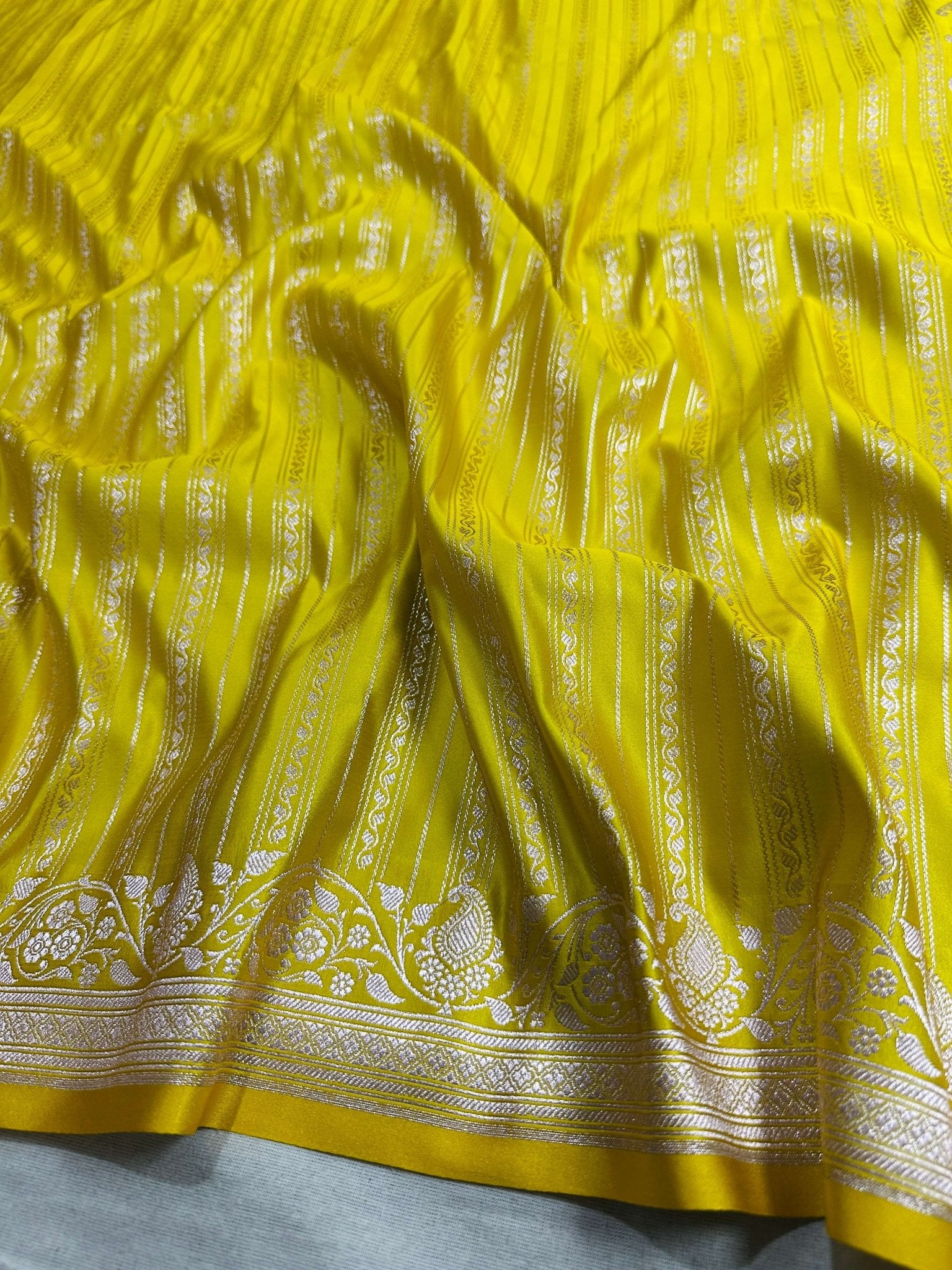 Lemon Mashru Silk Vertical Stripe Design Zari Border Brocade Aanchal Saree - Katan Banaras