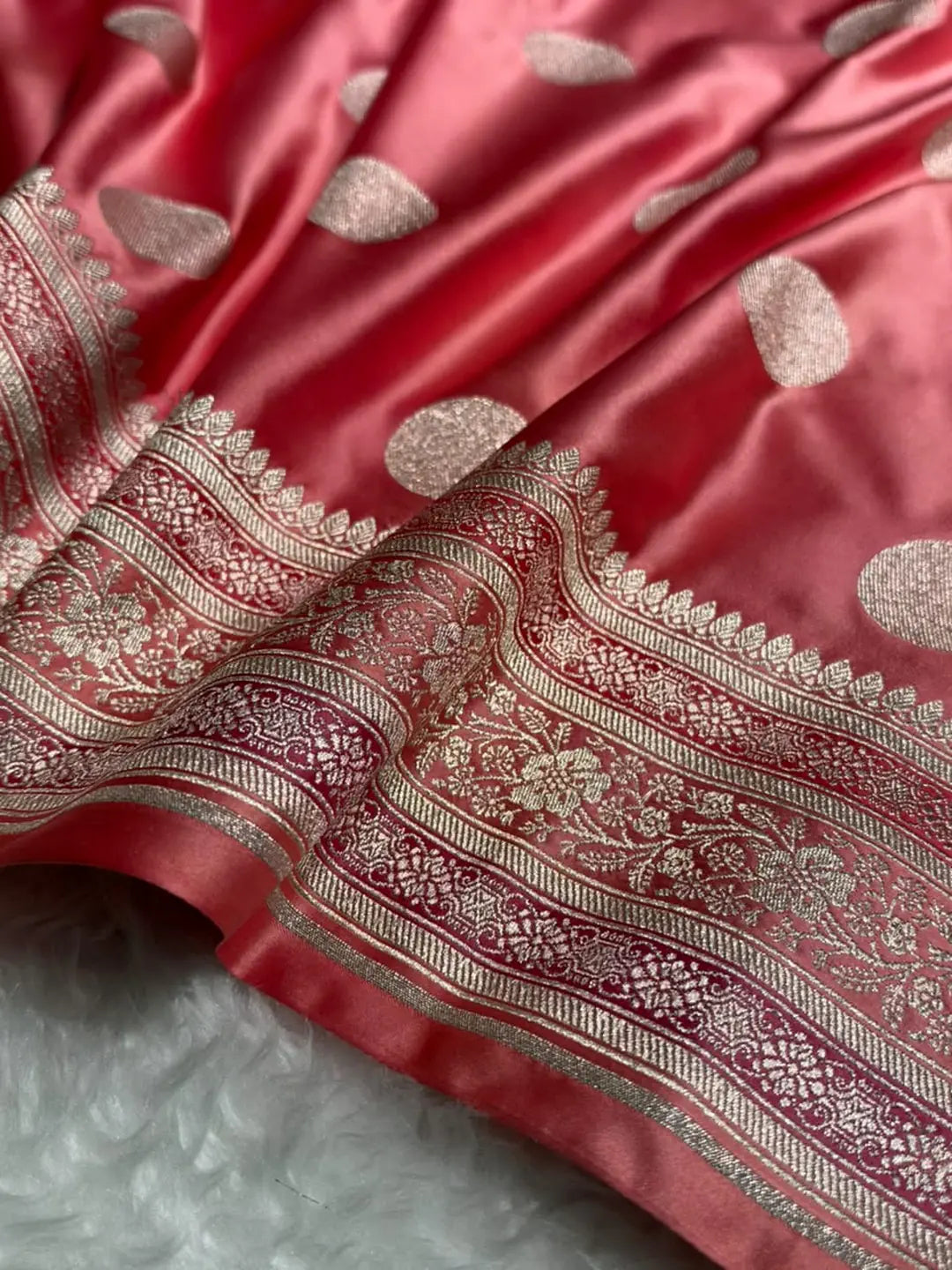 Peach Mashru silk saree with polka booti circular motifs and floral vine border - Katan Banaras