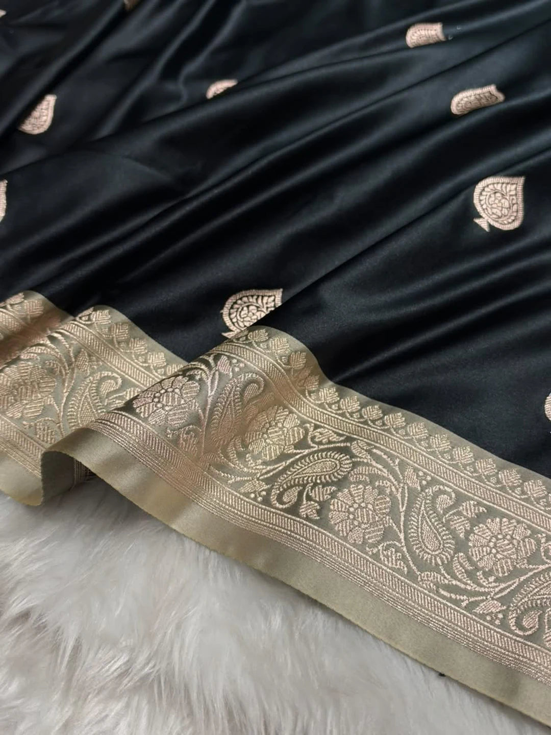 Midnight Contrast — Mashru Silk Banarasi Saree in Black