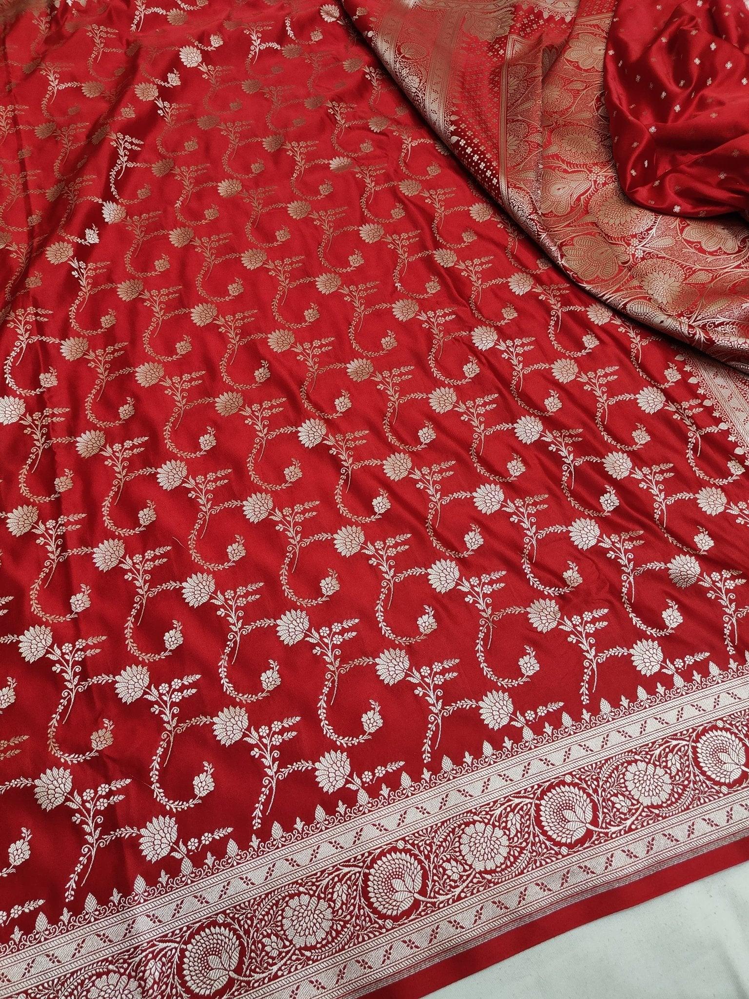 Mashroo Silk Banarasi Saree with gold zari work - Katan Banaras