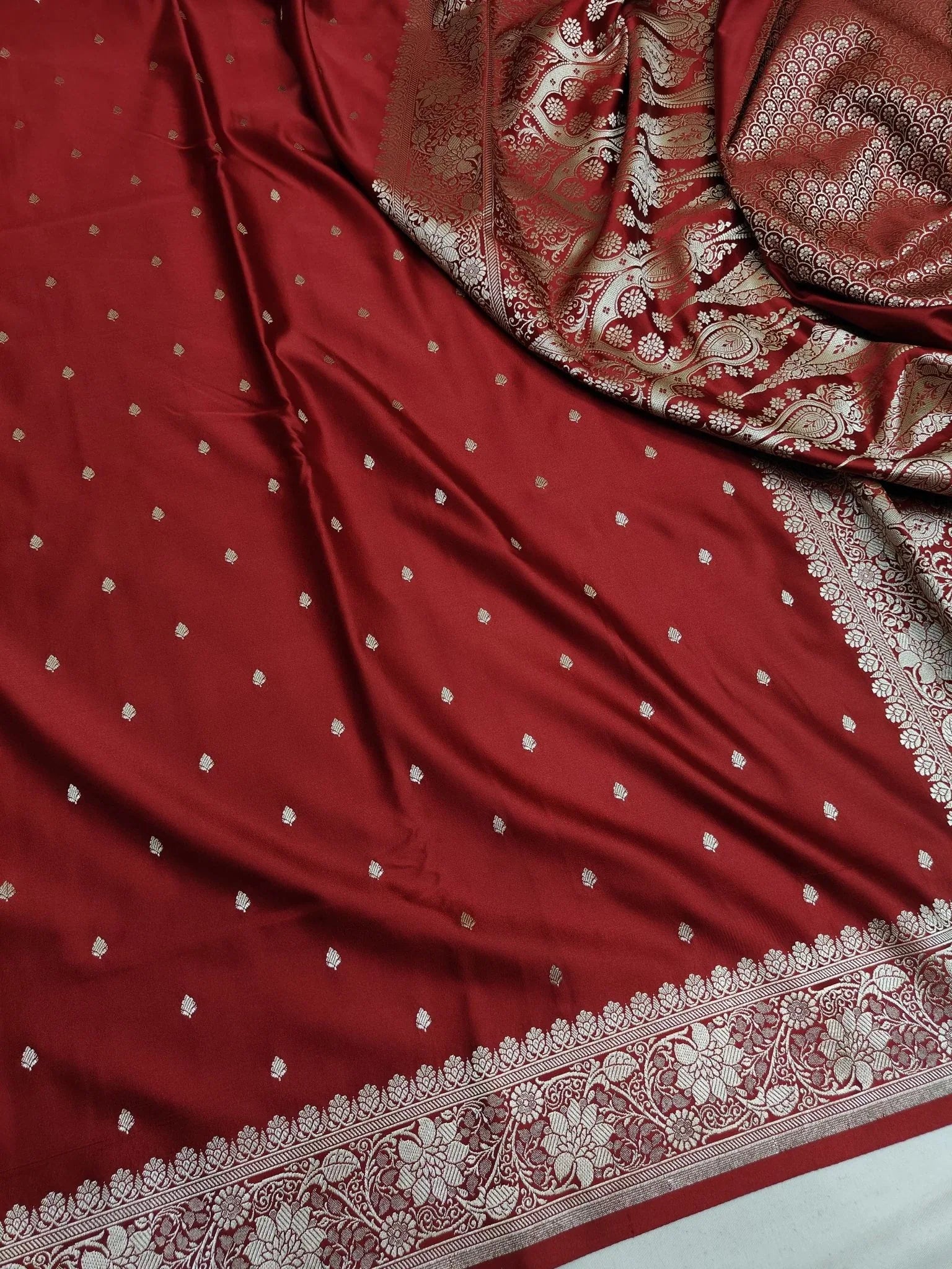 Gold Zari Work Mashroo Silk Banarasi Saree - Katan Banaras