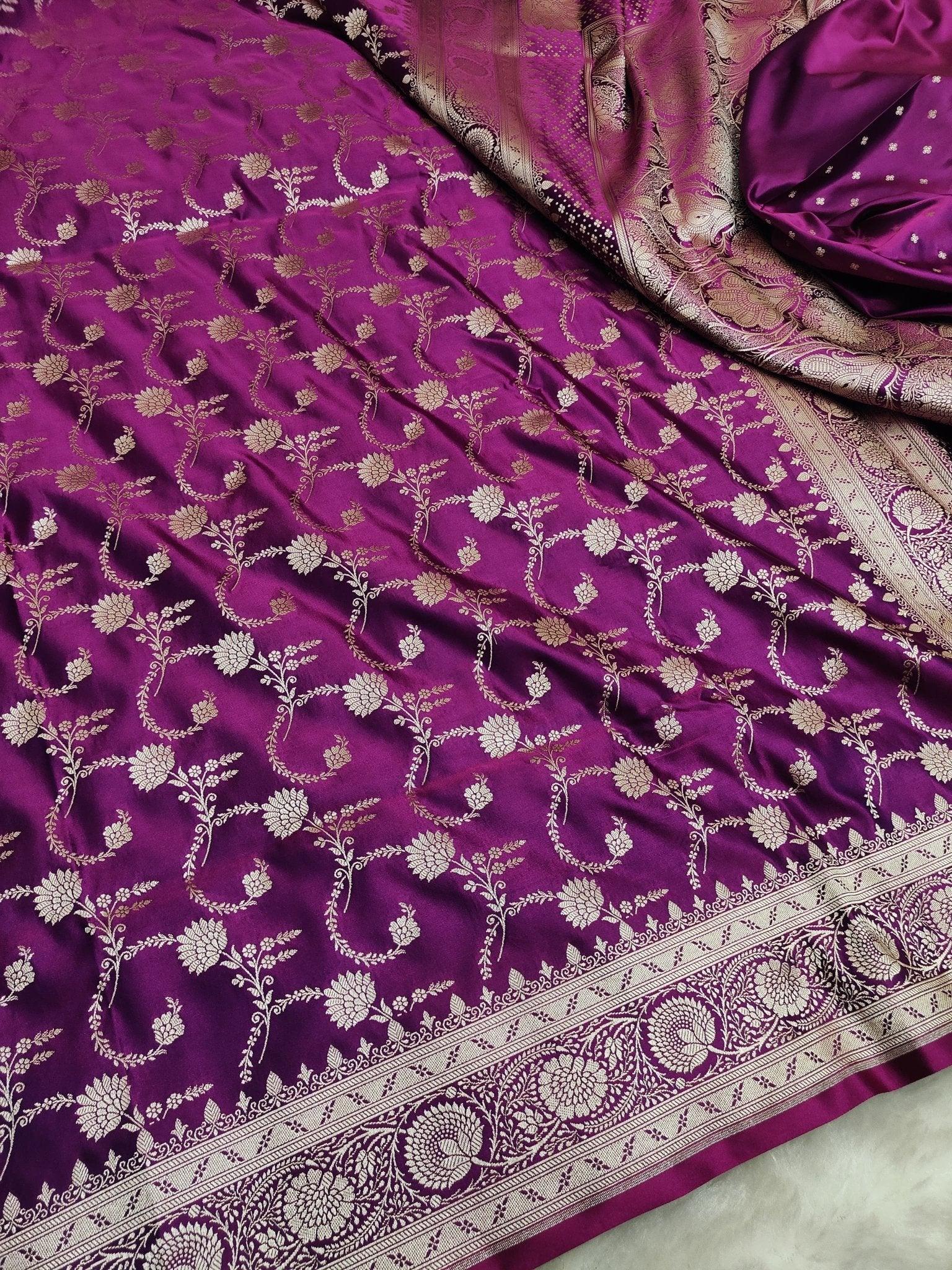 Mashroo Silk Banarasi Saree with gold zari work - Katan Banaras