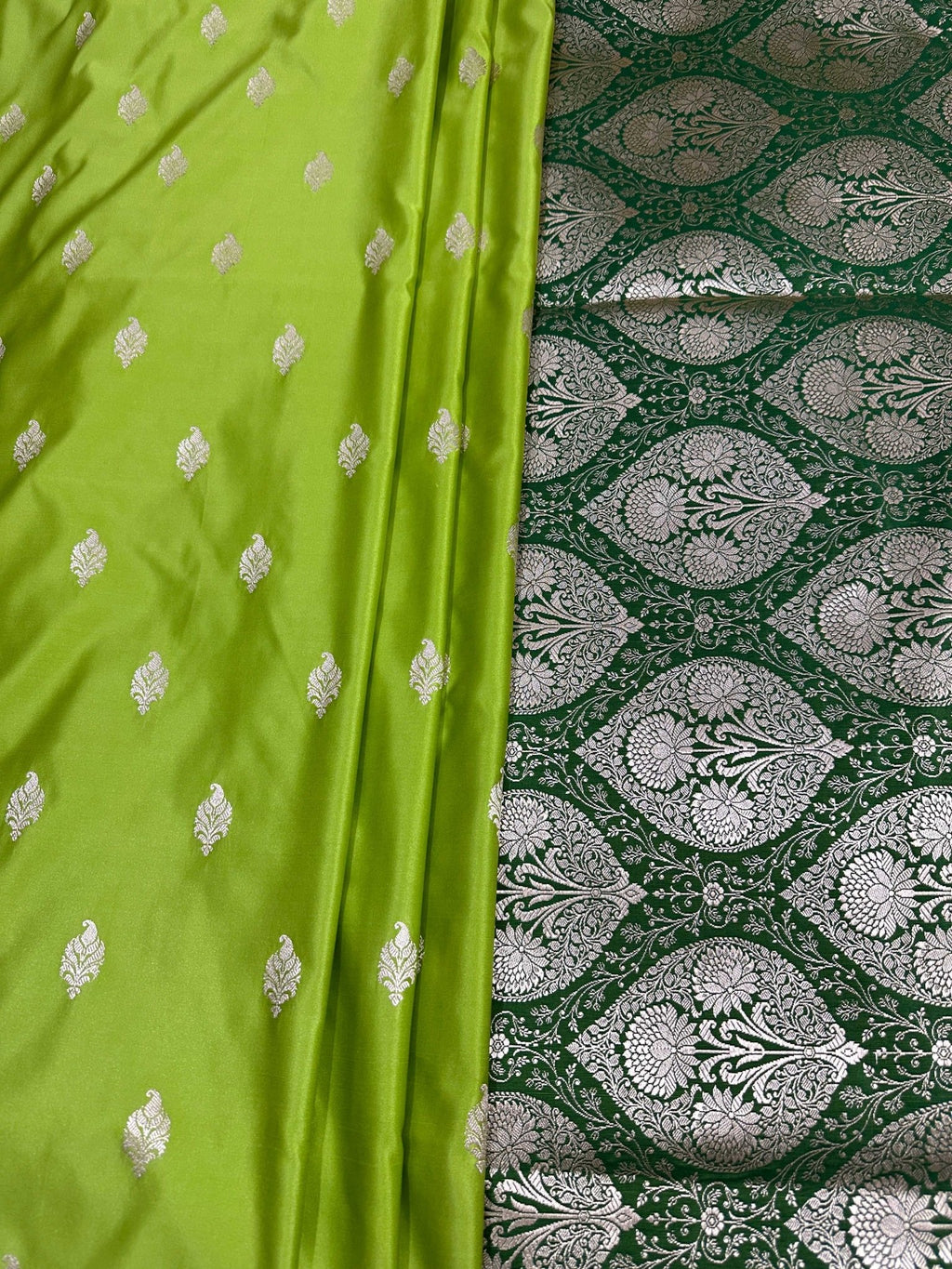 Mehndi & Green Contrast Mashru Silk Banarasi Zari Border Brocade Aanchal Saree - Katan Banaras