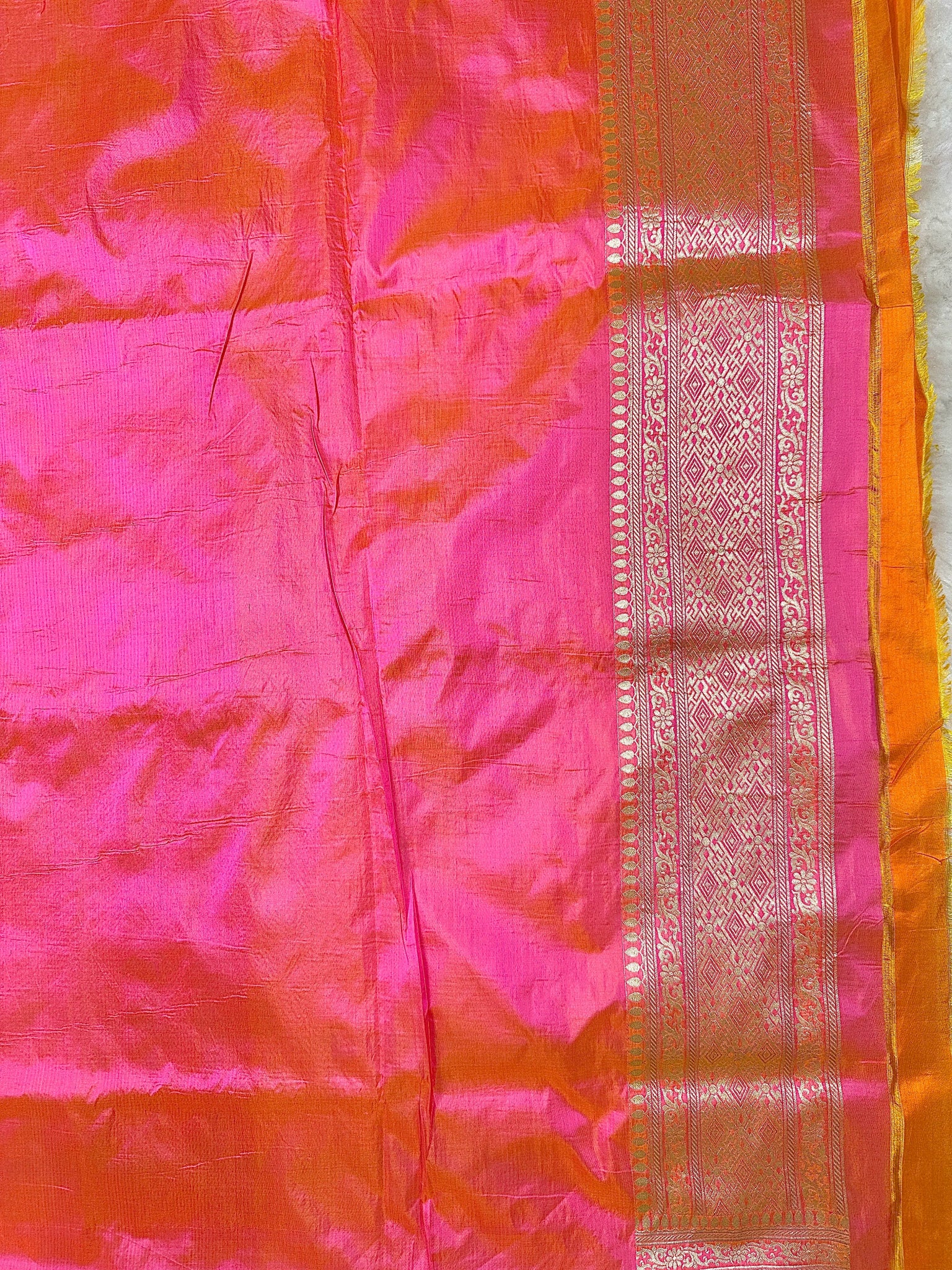 Pink–Orange Dual Tone Pure Katan Silk Banarasi Saree with Gold Zari Buti & Traditional Handwoven Border - Katan Banaras