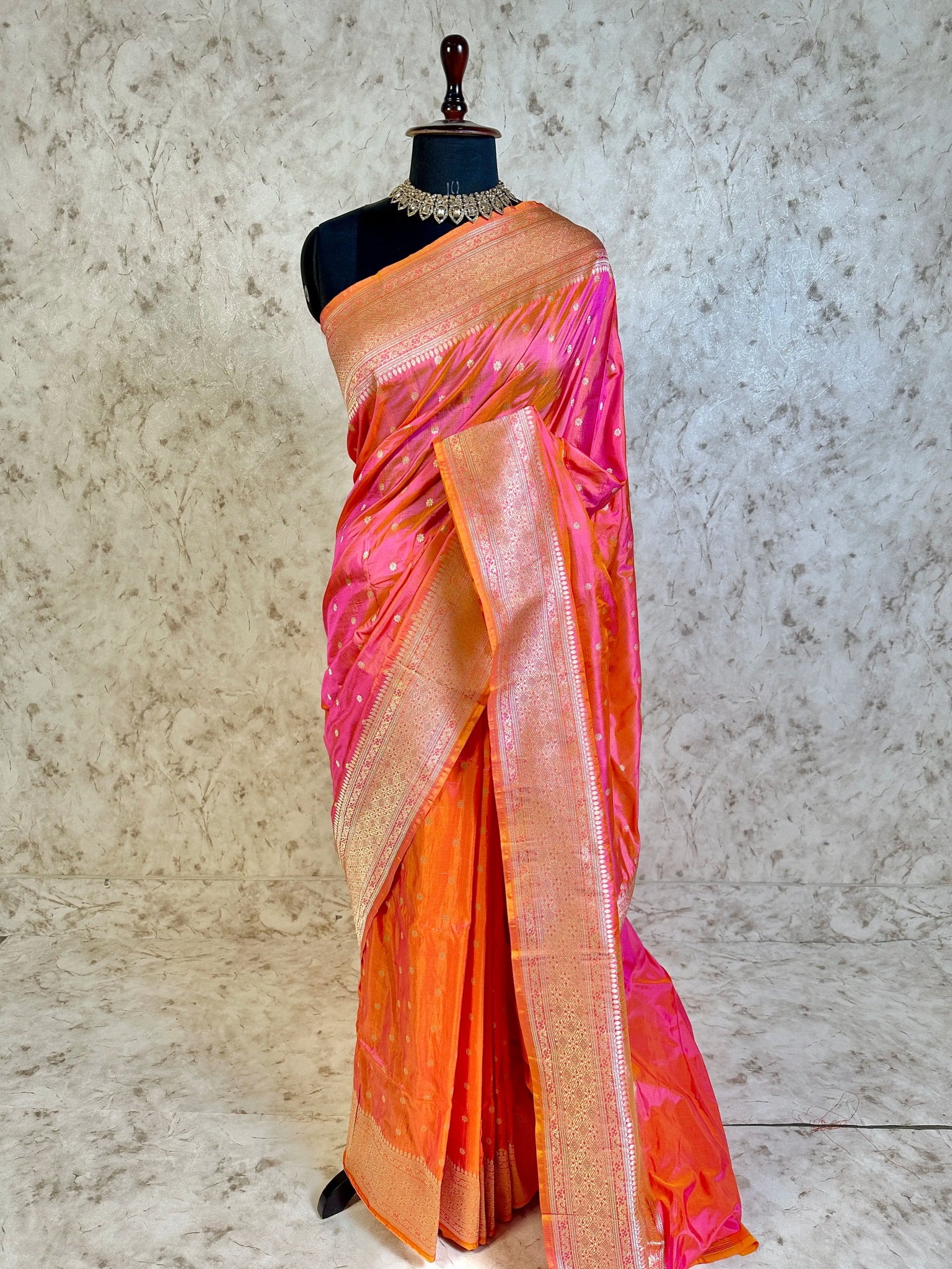 Pink–Orange Dual Tone Pure Katan Silk Banarasi Saree with Gold Zari Buti & Traditional Handwoven Border - Katan Banaras