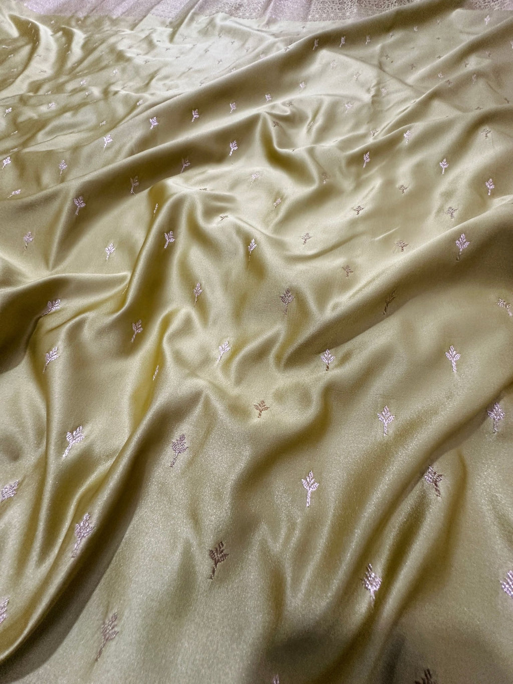 Pista Green Mashru Silk Zari Banarasi Border Aanchal Boota Booti Saree - Katan Banaras