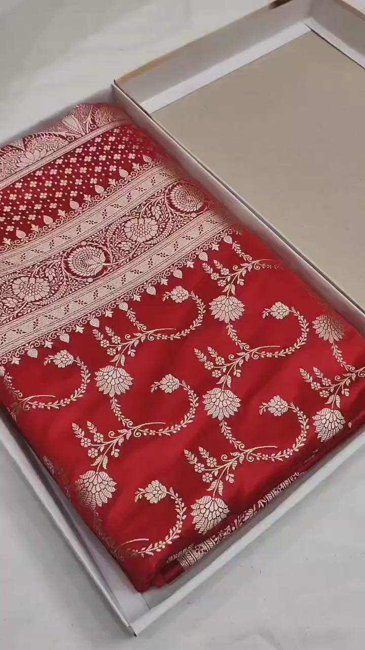 Mashroo Silk Banarasi Saree with gold zari work
