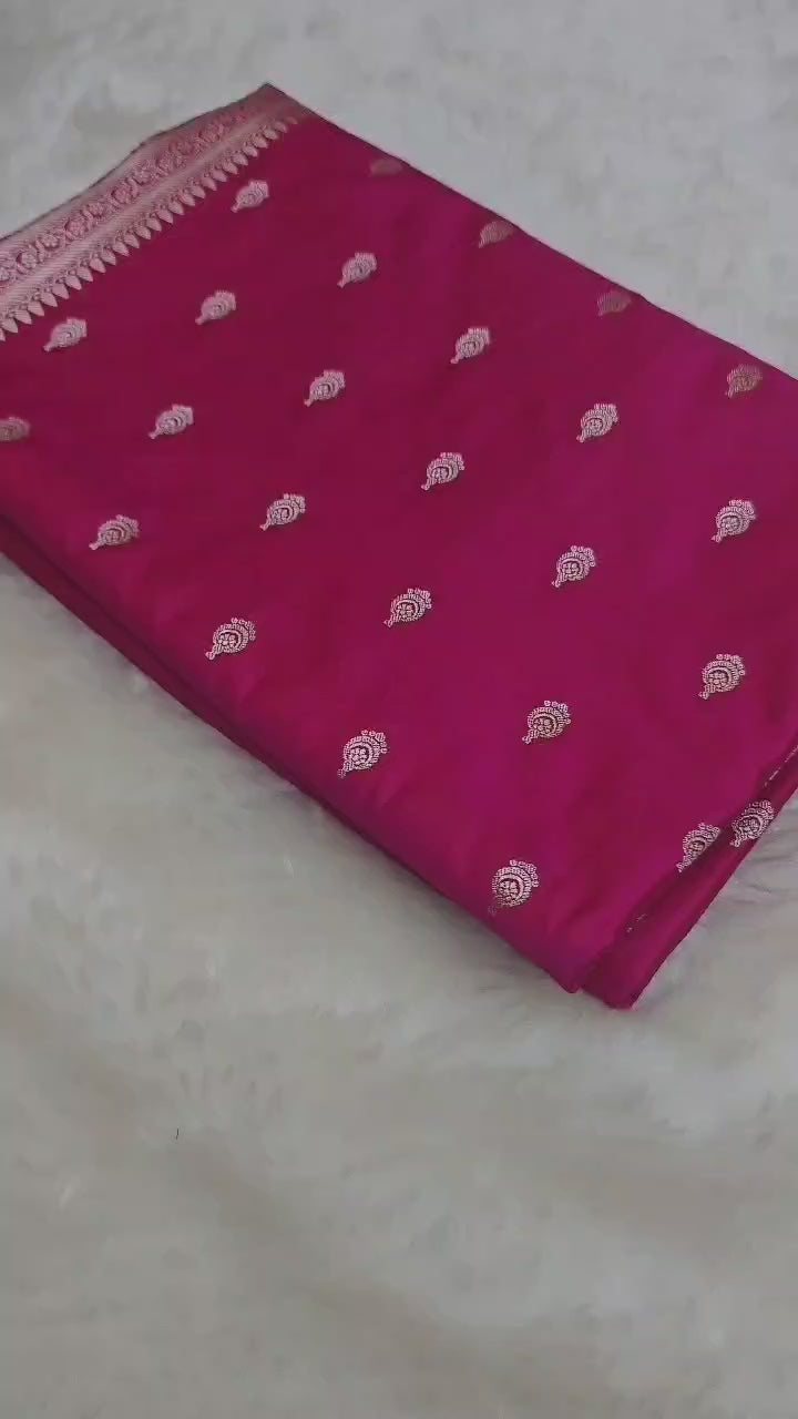 Mashroo Silk Banarasi Saree with gold zari work