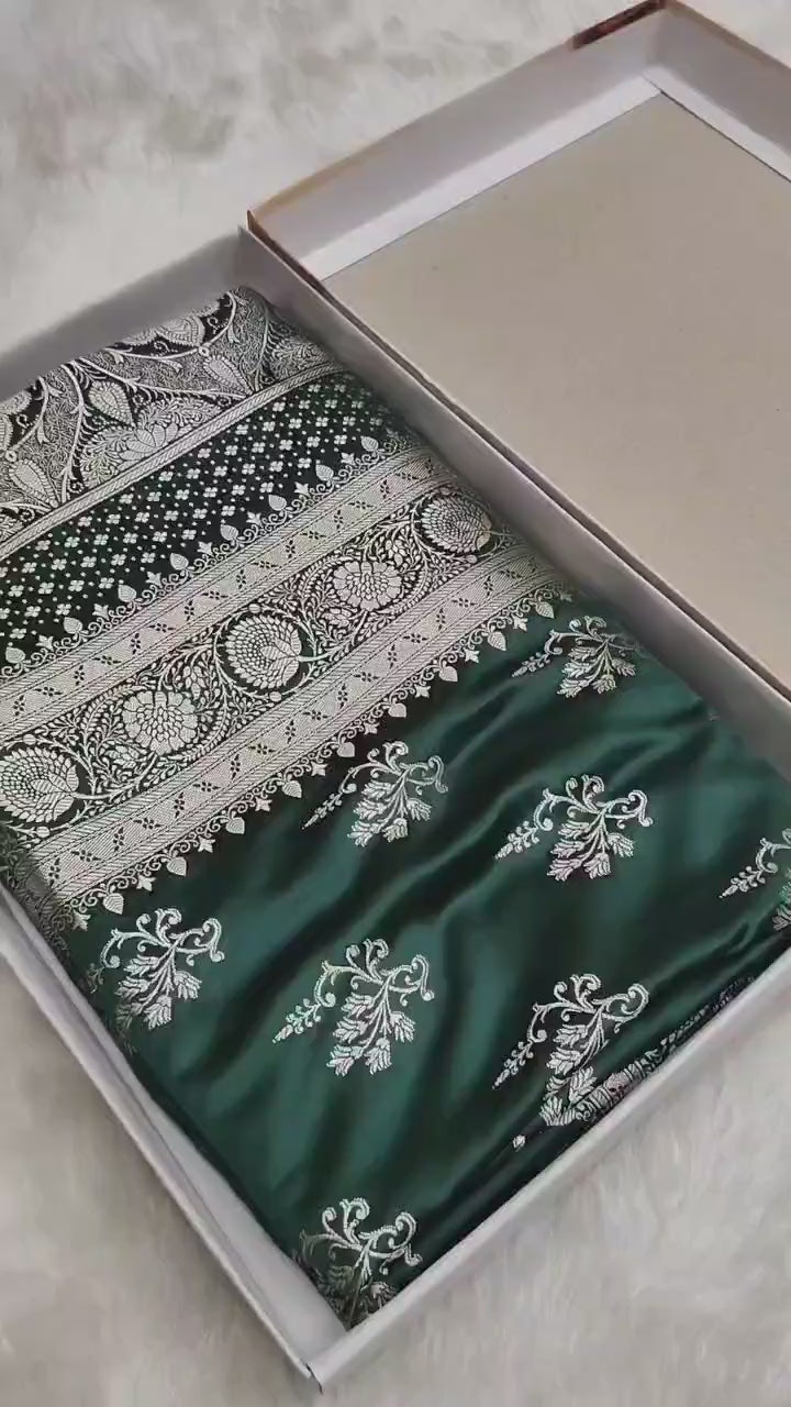 Mashroo Silk Banarasi Saree with gold zari work