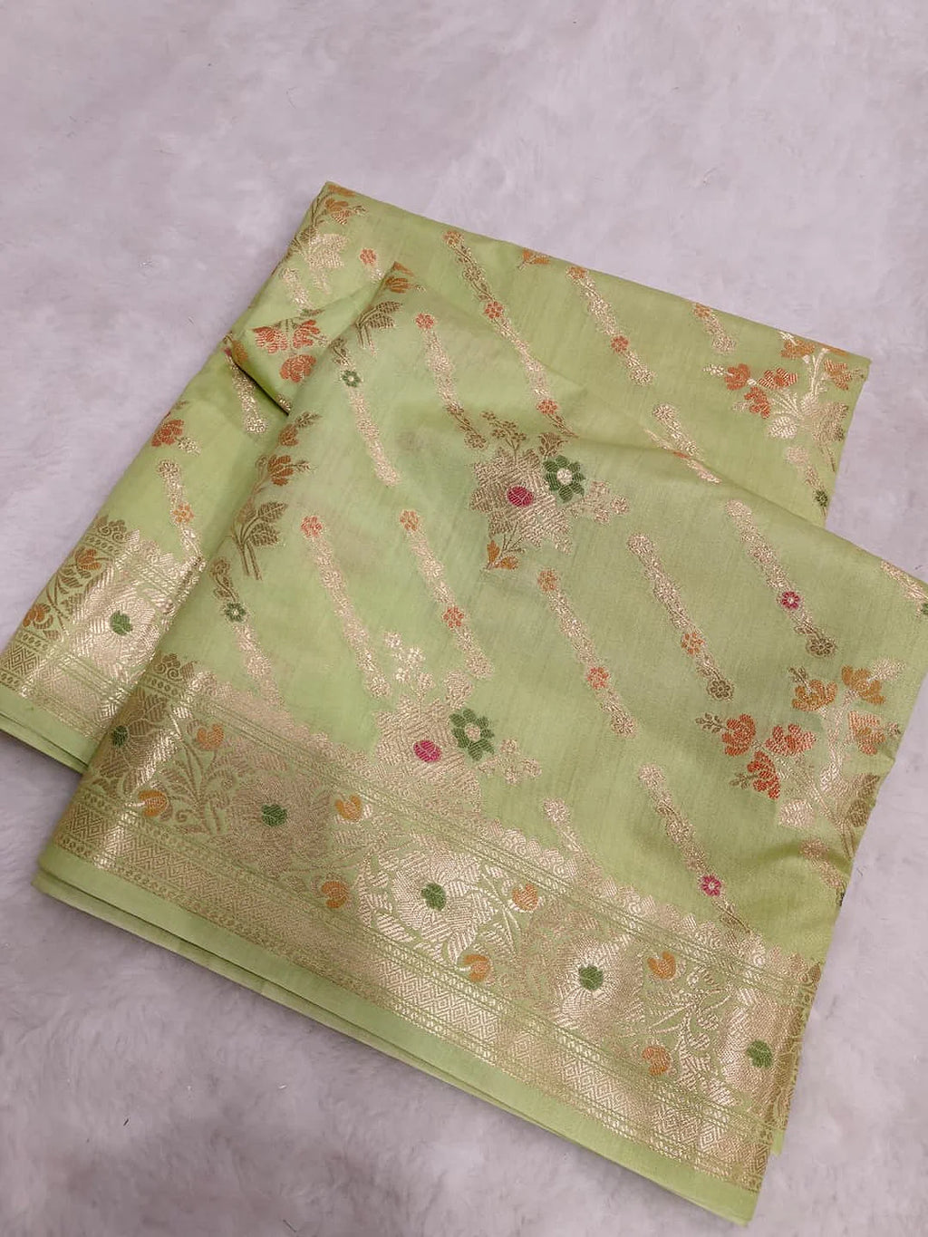 Pure Chiniya Silk Banarasi Saree | Floral Zari Woven Saree from Varanasi - Pure Chiniya Katan Silk Banarasi Saree