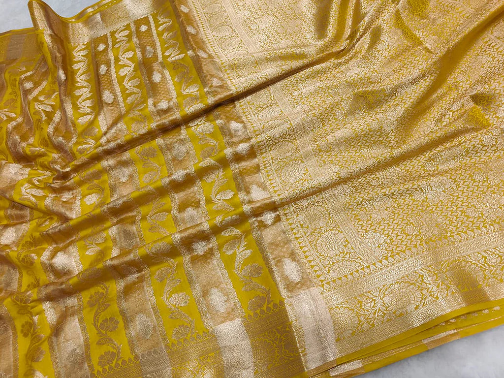Pure Chiniya Silk Banarasi Saree | Kadhua Zari Weave Luxury Saree from Varanasi - front view of Pure Chiniya Katan Silk Banarasi Saree