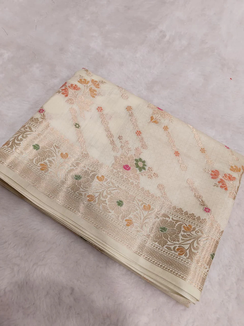 Pure Chiniya Silk Banarasi Saree | Traditional Zari Buta Weave from Varanasi - Pure Chiniya Katan Silk Banarasi Saree