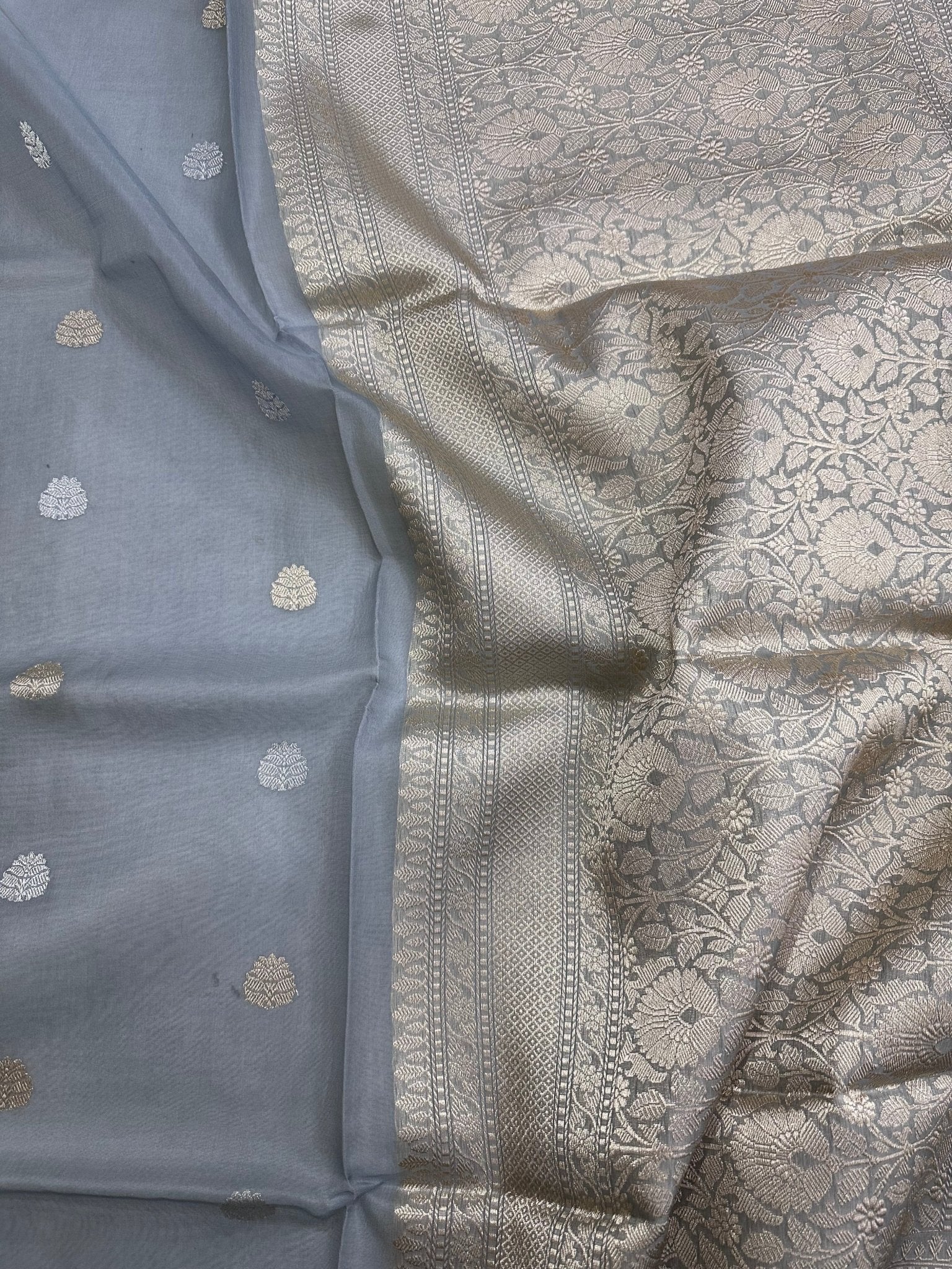 Pure Kora Silk Kadhwa Buta Handloom Saree - Katan Banaras