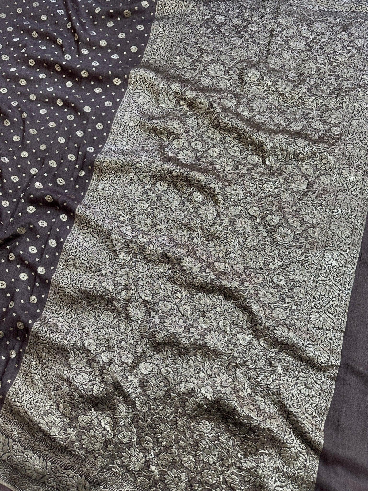 Pure Moonga Silk Banarasi Saree - Handwoven Elegance from Varanasi - Katan Banaras - border detail | Pure Moonga Silk Banarasi Saree