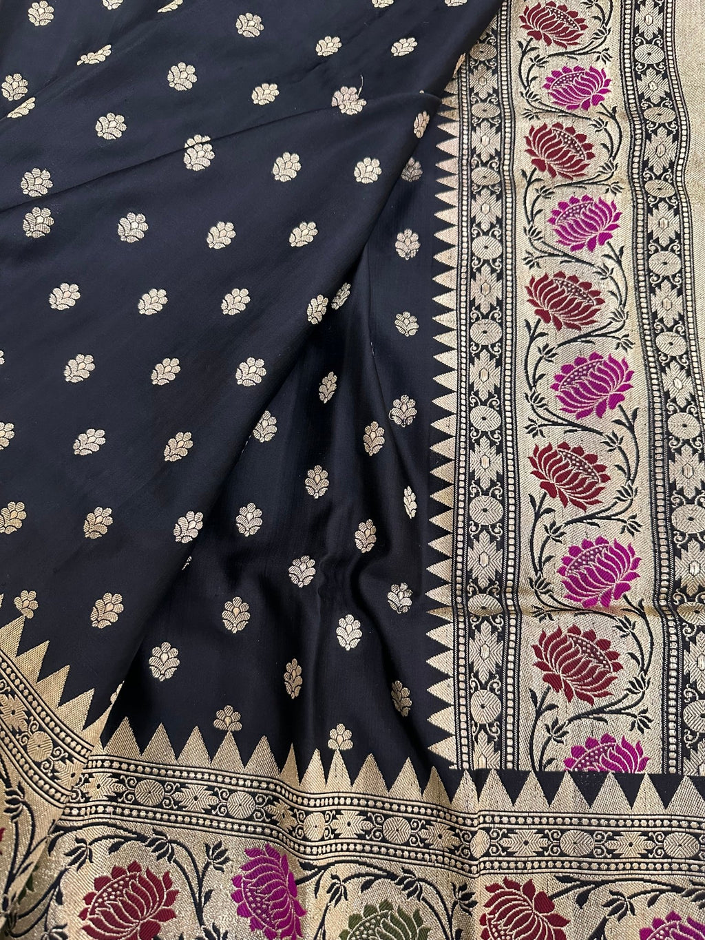 Pure Satin Silk Kadhwa Buta Handloom Saree with Real Zari | Luxury Banarasi Saree - Katan Banaras