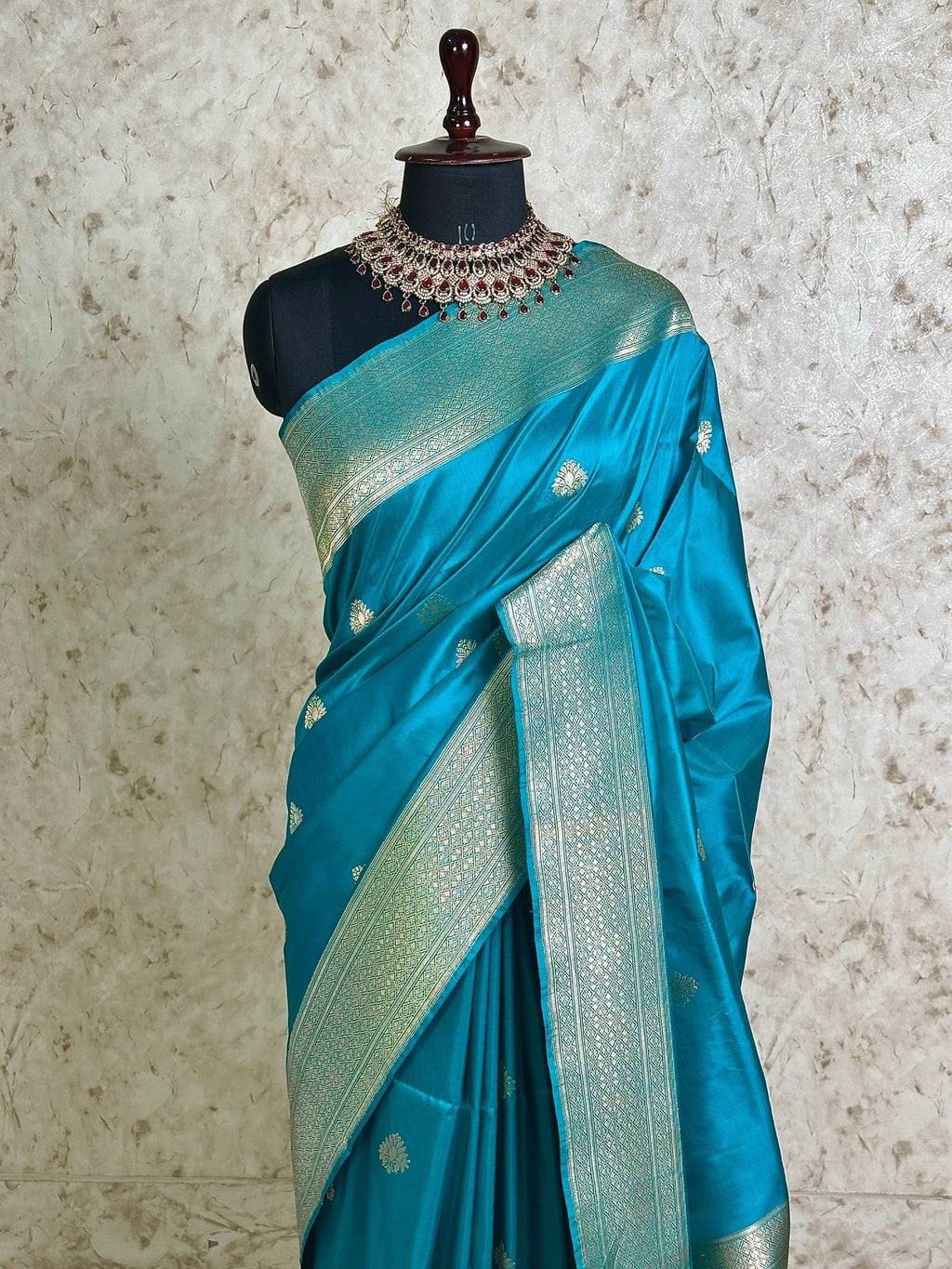 Rama Green Pure Katan Silk Banarasi Kadhwa Buta Handloom Ektara Weaved Saree with Zari Border - Katan Banaras