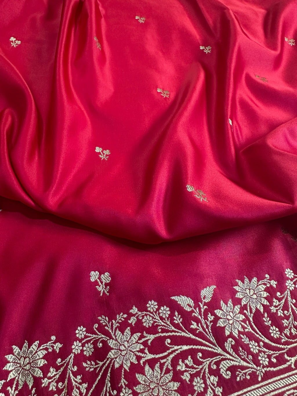 Rani Mashru Silk Zari Open Border Carry Aanchal Booti Saree - Katan Banaras