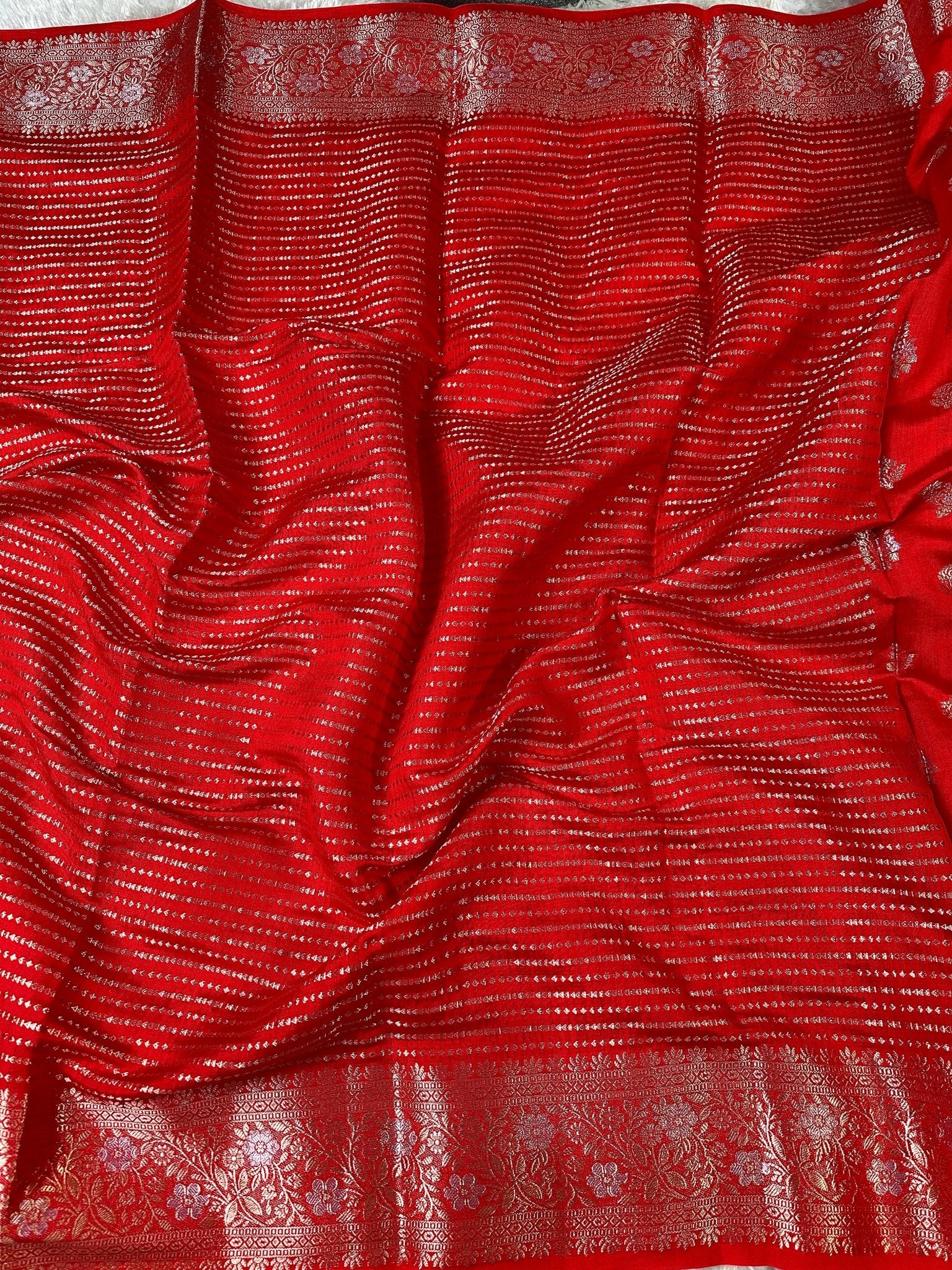 Red Pure Chiniya Katan Silk Banarasi Saree with Floral Buti and Gold Zari Border - Katan Banaras