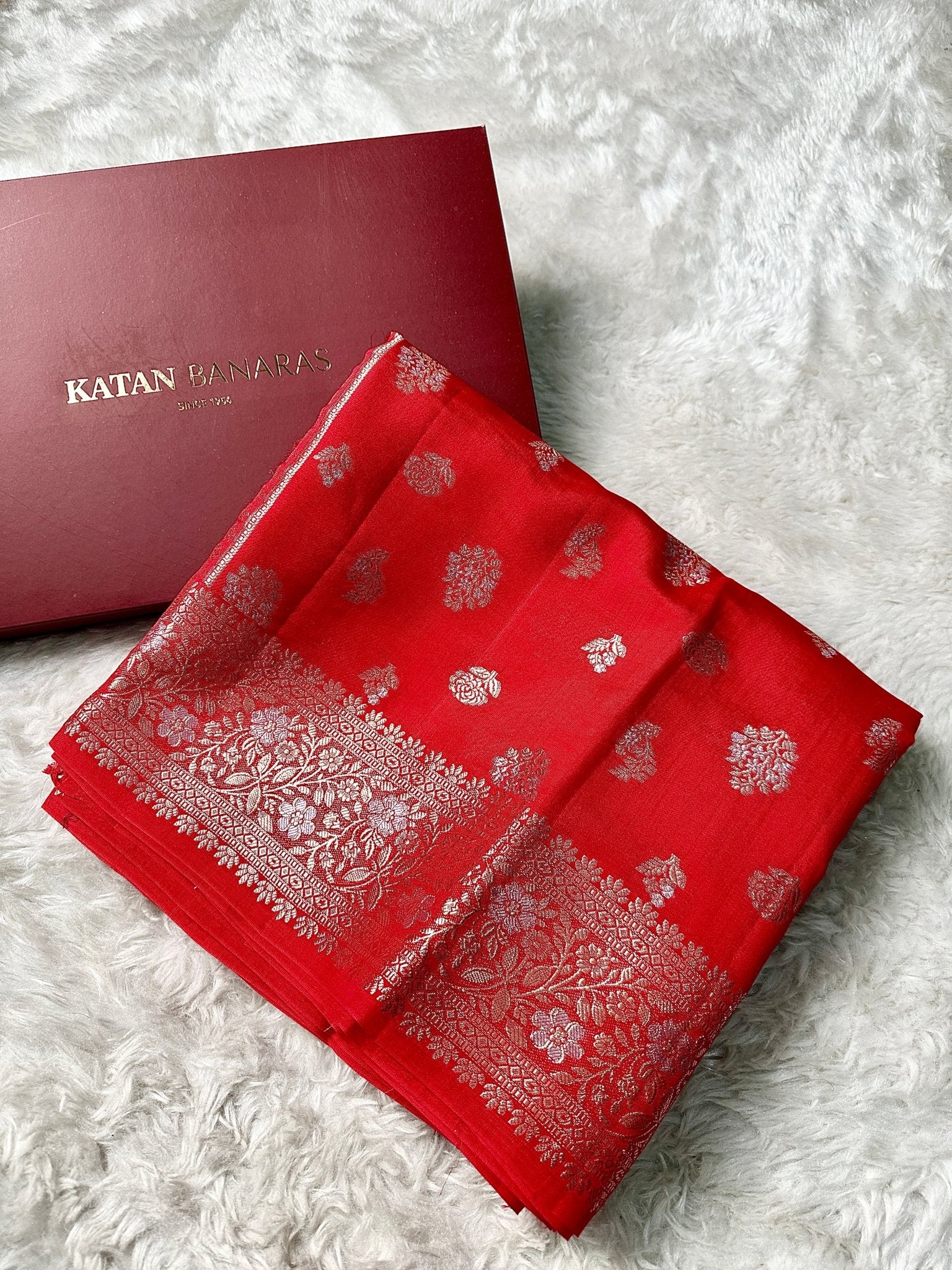 Red Pure Chiniya Katan Silk Banarasi Saree with Floral Buti and Gold Zari Border - Katan Banaras