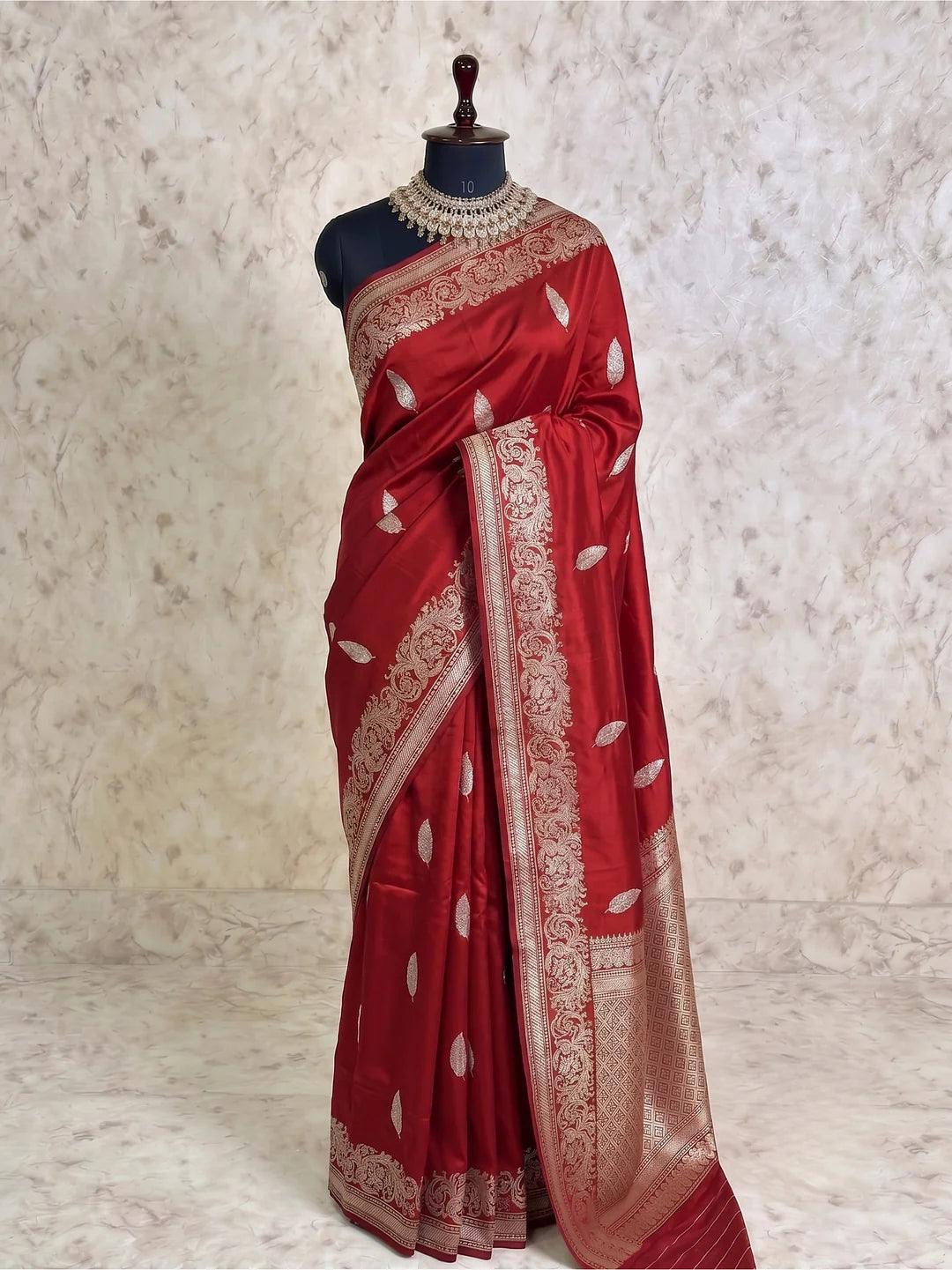Pure Katan Silk Kadhwa Buta Handloom Banarasi Saree | Red