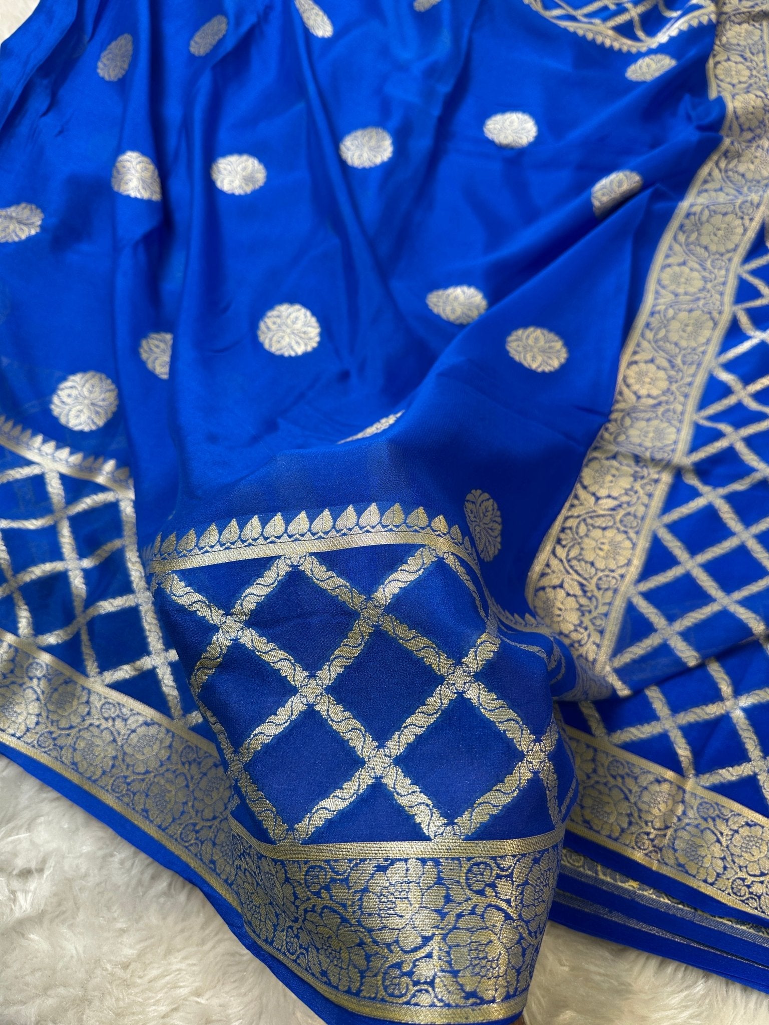 Royal Blue Pure Chiffon Silk Banarasi Saree with Gold Buti and Diamond Jaal Border - Katan Banaras