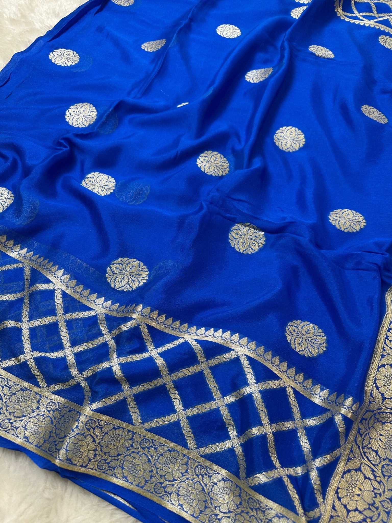 Royal Blue Pure Chiffon Silk Banarasi Saree with Gold Buti and Diamond Jaal Border - Katan Banaras