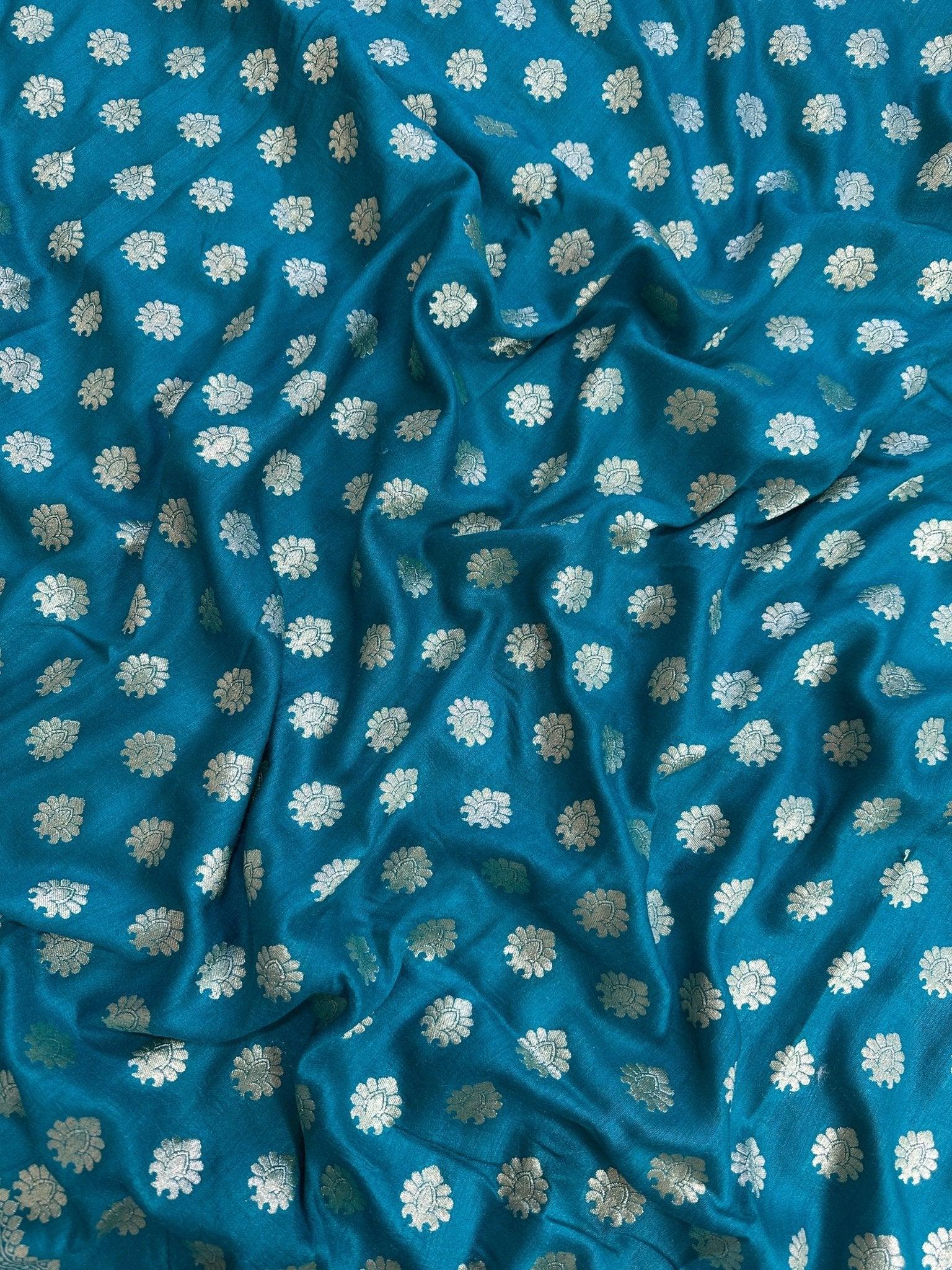 Turquoise Teal Blue Pure Moonga Silk Banarasi Saree - Uppada Handwoven Festive Wear - pallu closeup | Pure Moonga Silk Banarasi Saree