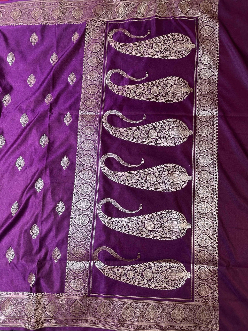 Wine Mashru Silk Banarasi Zari Border Carry Aanchal Booti Saree - Katan Banaras