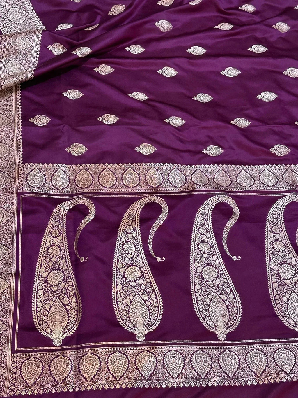 Wine Mashru Silk Banarasi Zari Border Carry Aanchal Booti Saree - Katan Banaras