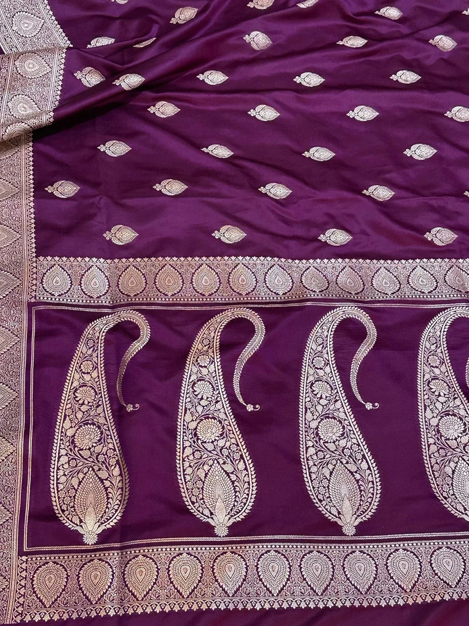 Wine Mashru Silk Banarasi Zari Border Carry Aanchal Booti Saree - Katan Banaras