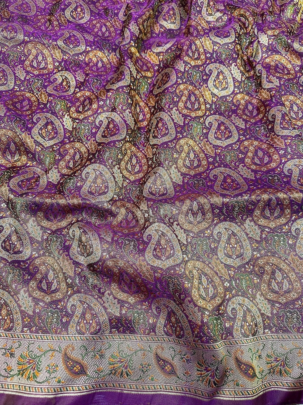 Wine Pure Banarasi Handloom Jamawar Tanchui Kadhwa Interlocked Weaved Saree - Katan Banaras