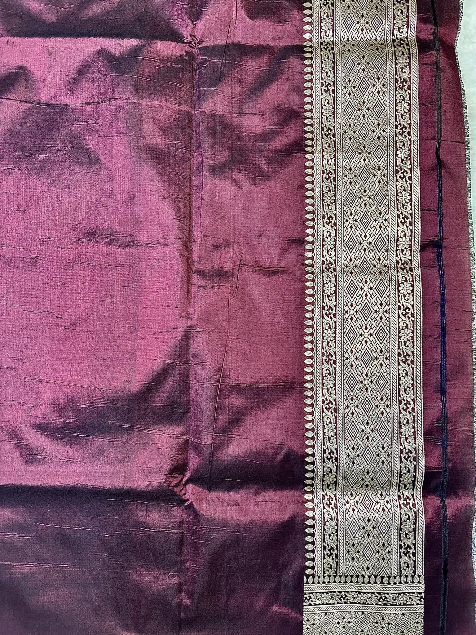 Wine Purple Pure Katan Silk Banarasi Saree with Silver Zari Buti & Traditional Handwoven Border - Katan Banaras