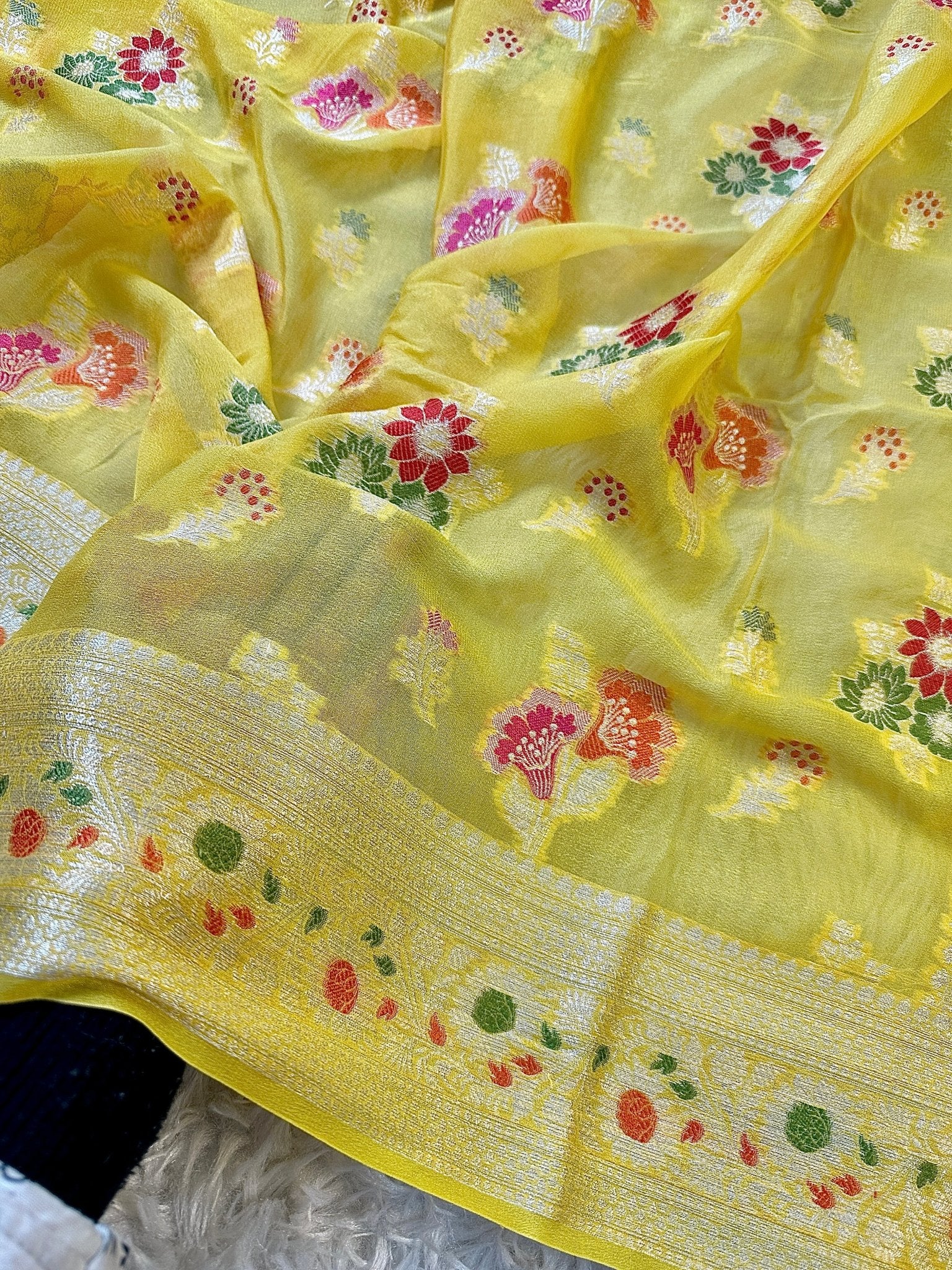 Yellow Pure Chiffon Silk Banarasi Saree with Minakari Design and Zari Border - Katan Banaras