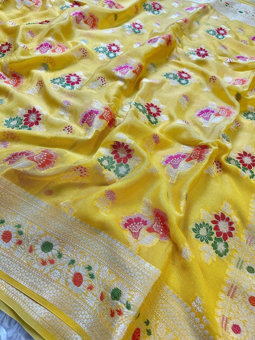 Yellow Pure Chiffon Silk Banarasi Saree with Minakari Design and Zari Border - Katan Banaras