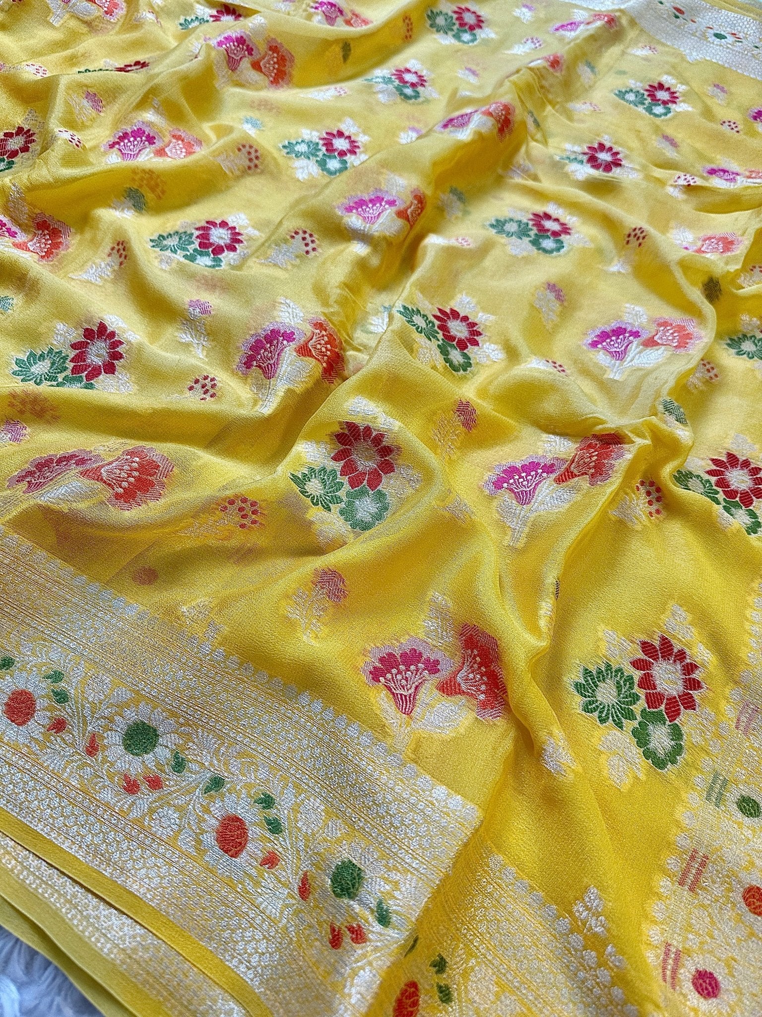 Yellow Pure Chiffon Silk Banarasi Saree with Minakari Design and Zari Border - Katan Banaras